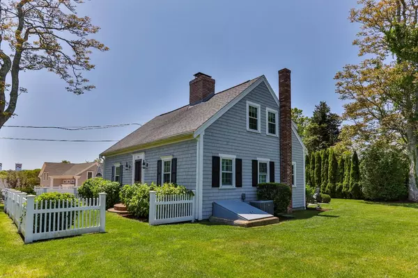 Chatham, MA 02633,751 Crowell Road