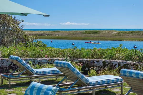 Osterville, MA 02655,17 Indian Trail