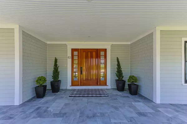 Yarmouth Port, MA 02675,83 Sisters Circle