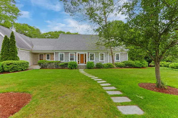 Centerville, MA 02632,19 Angus Way