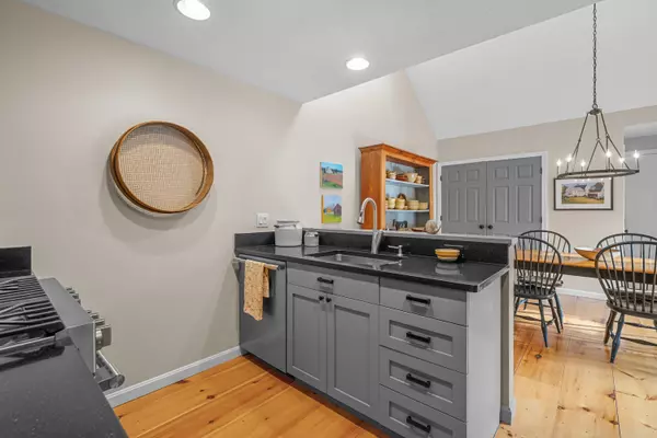 Yarmouth Port, MA 02675,24 Wildflower Lane