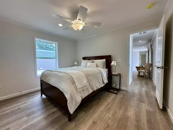 Wellfleet, MA 02667,210 West Rd #M-16