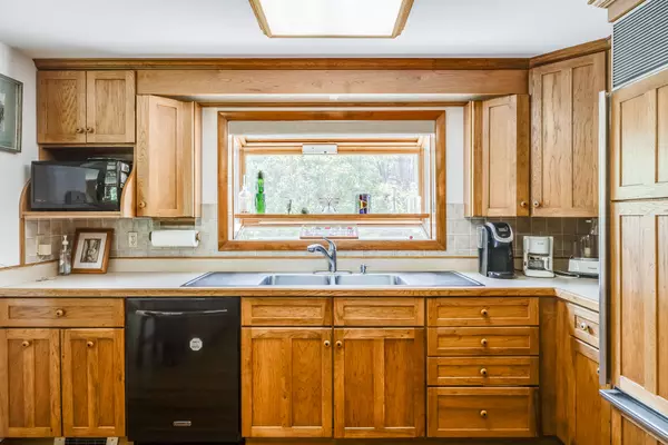 Truro, MA 02666,72 Highland Road