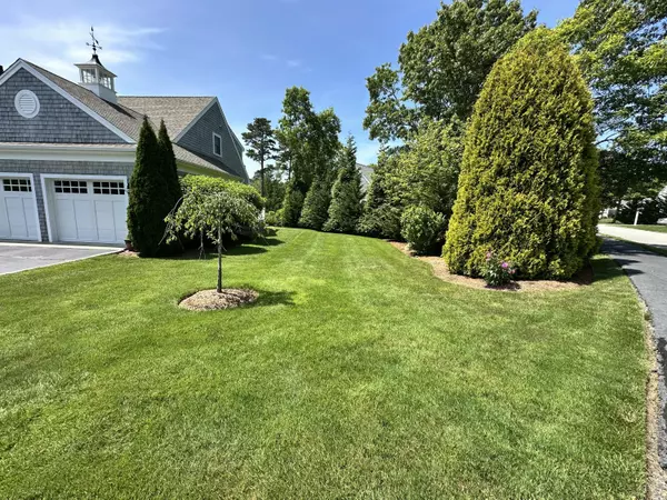 Cotuit, MA 02635,101 Pheasant Hill Circle