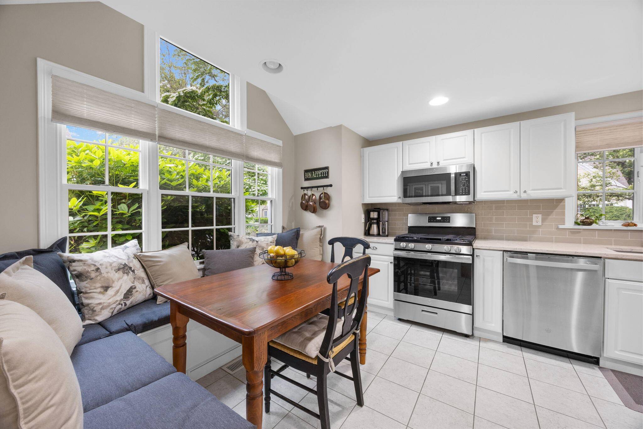 Mashpee, MA 02649,2 Darby Pt Point