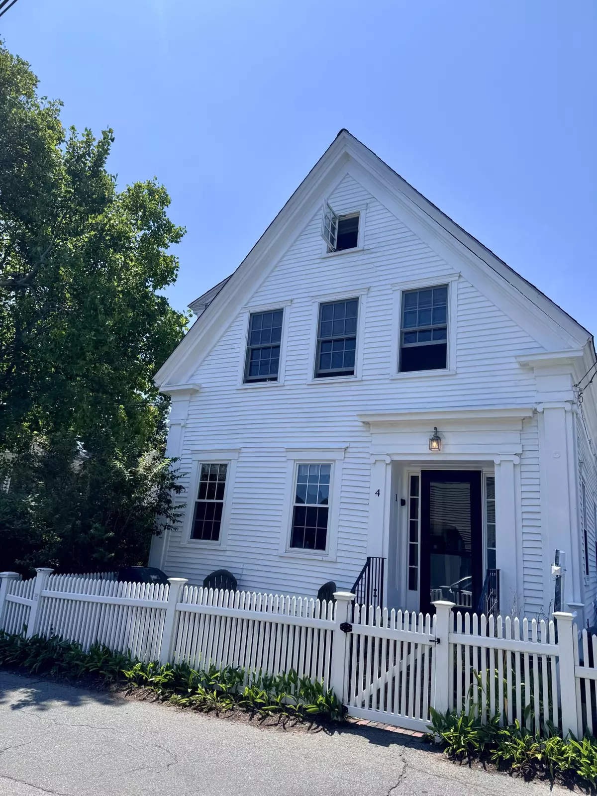 Provincetown, MA 02657,4 Franklin Street #Unit 1