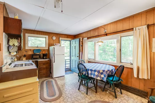 Wellfleet, MA 02667,290 Old Wharf Road