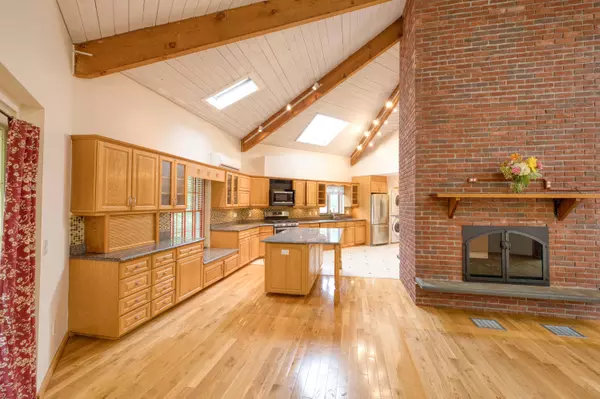 Falmouth, MA 02540,106 Ambleside Drive