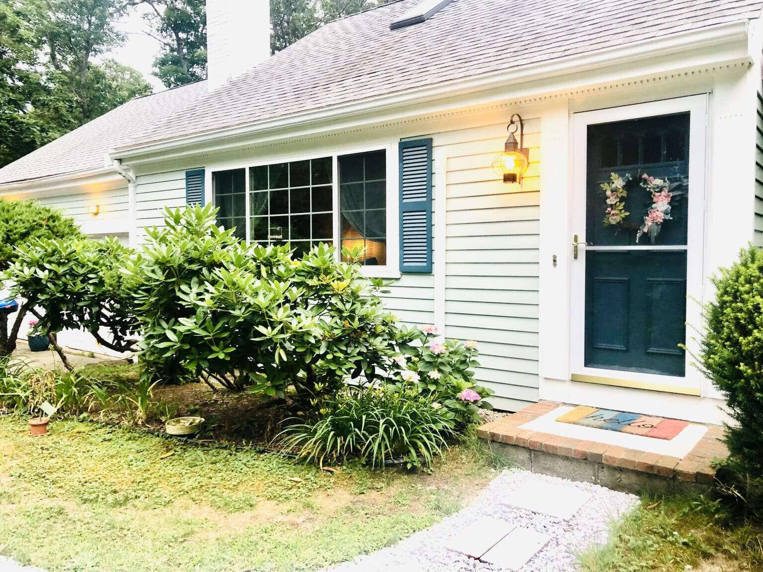 West Yarmouth, MA 02673,5 Greyhampton Road
