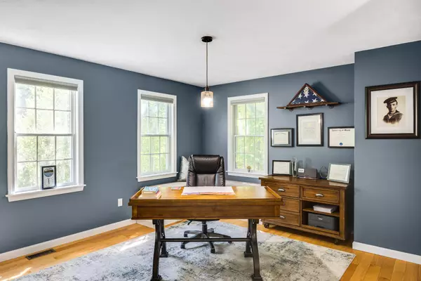 East Falmouth, MA 02536,141 Cairn Ridge Road