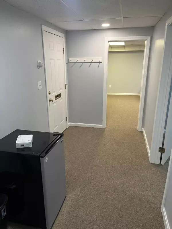 Barnstable, MA 02630,1645 Falmouth Road Road #5E