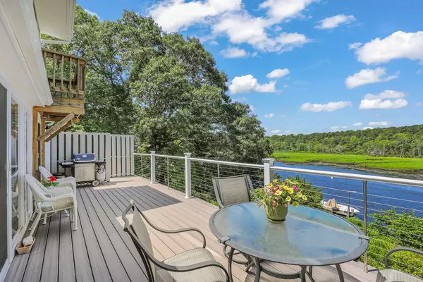 East Falmouth, MA 02536,45 Green Pond Road