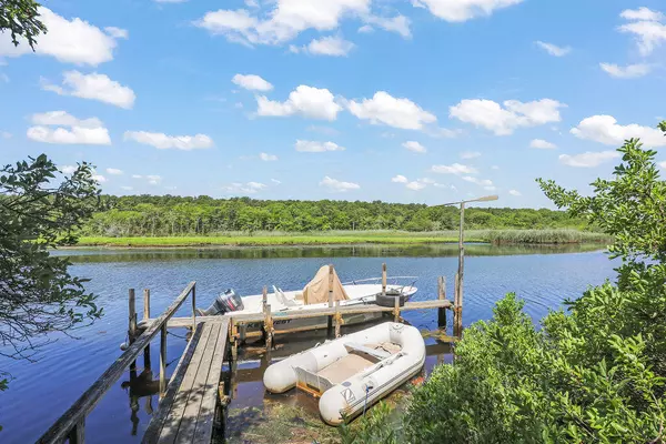 East Falmouth, MA 02536,45 Green Pond Road