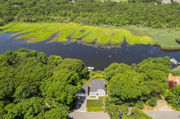 45 Green Pond Road, East Falmouth, MA 02536