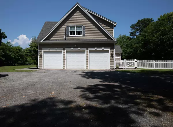 Sagamore, MA 02561,6 Louis Avenue