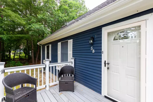 Waquoit, MA 02536,58 Carl Landi Circle