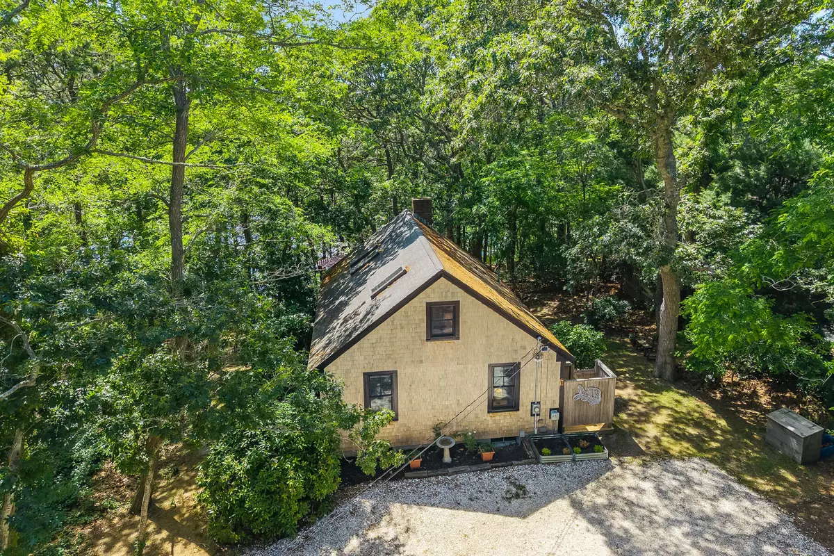 Eastham, MA 02642,50 Piper Lane