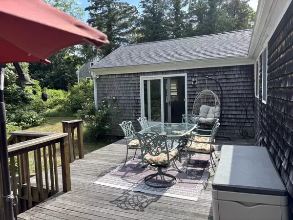 Orleans, MA 02653,2 Shell Lane
