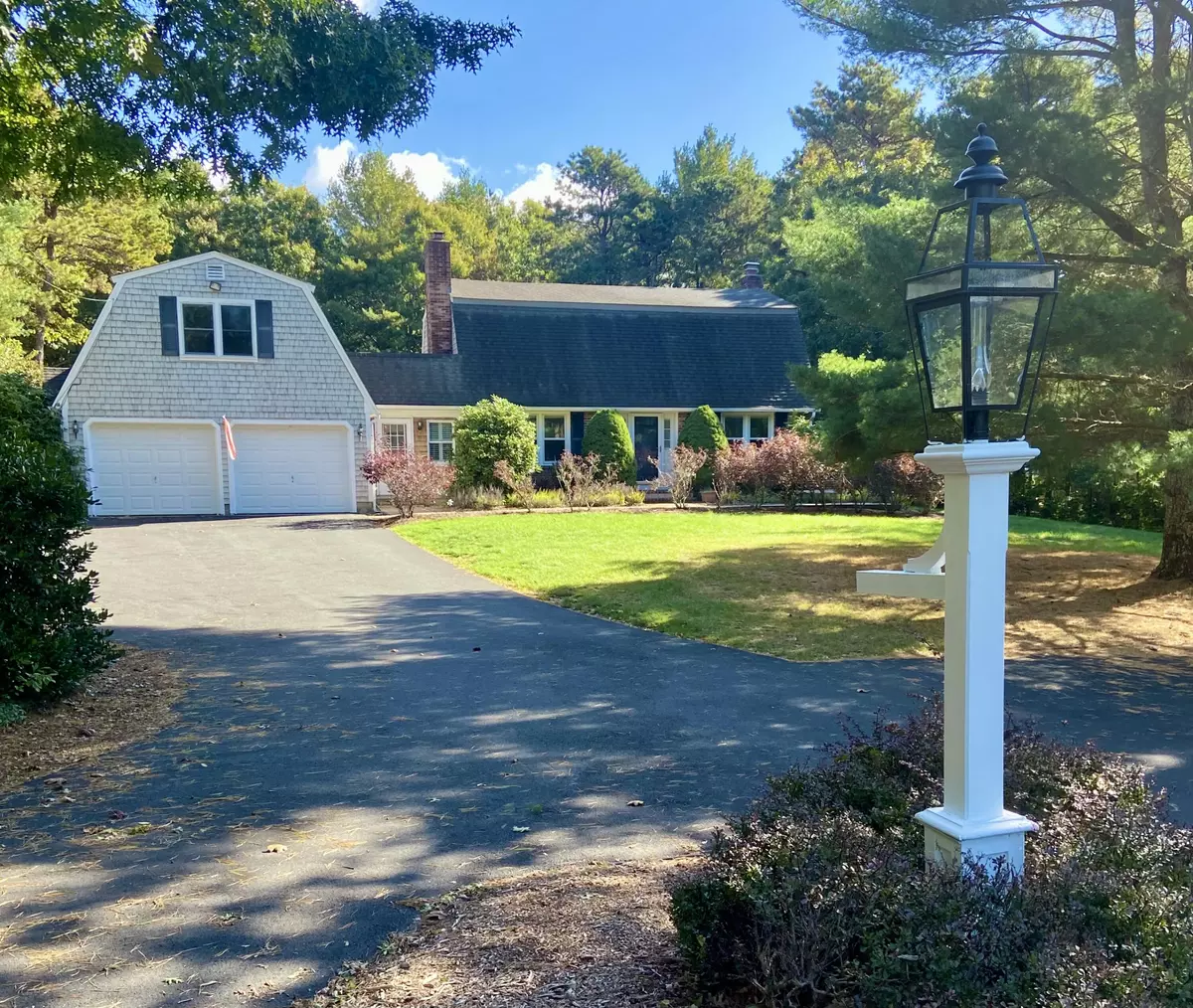 Pocasset, MA 02559,501 County Road