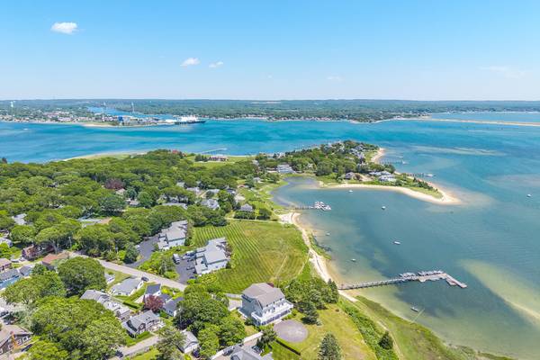 12 Groveland Street, Onset, MA 02558