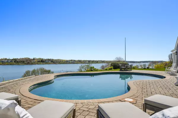 Chatham, MA 02633,23 Oyster Pond Lane