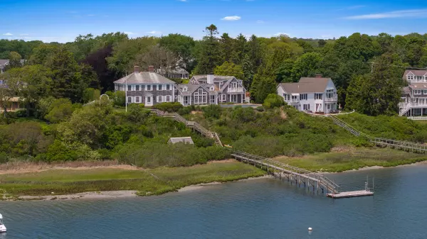 23 Oyster Pond Lane, Chatham, MA 02633