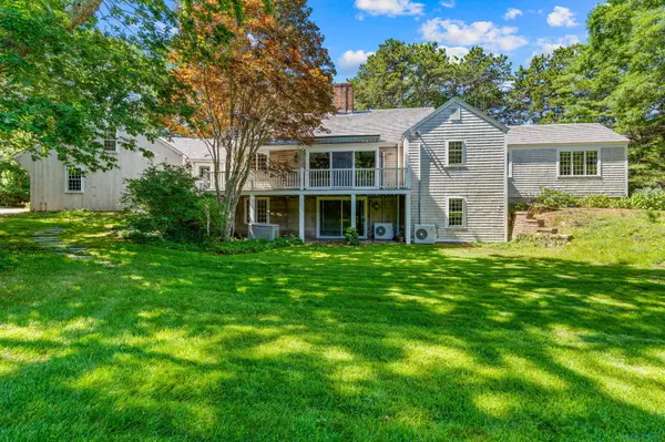 Orleans, MA 02653,42 Towhee Lane
