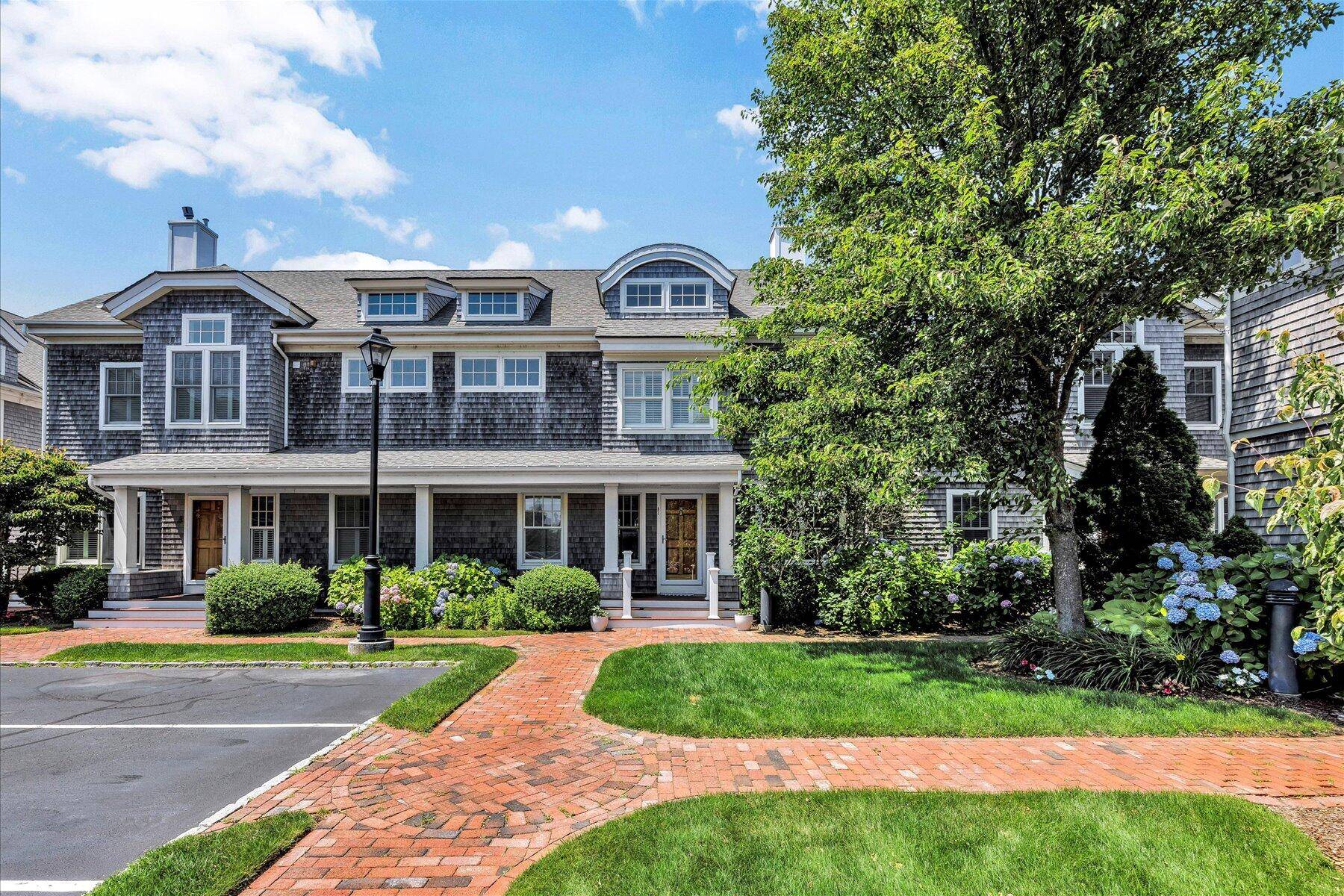 Centerville, MA 02632,780 Craigville Beach Road #10