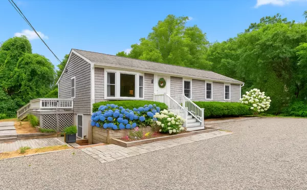 4 Coffey Lane, Dennis Port, MA 02639