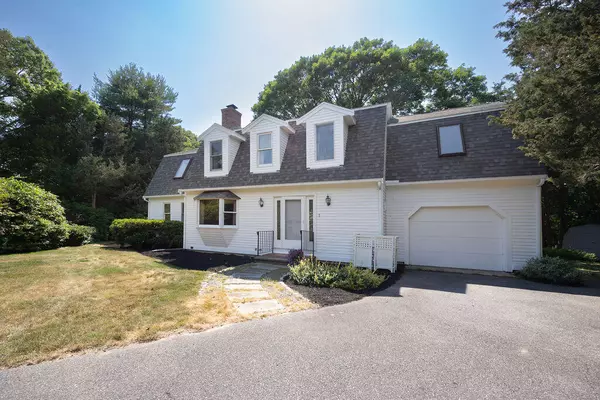 West Falmouth, MA 02540,5 Samoset Lane