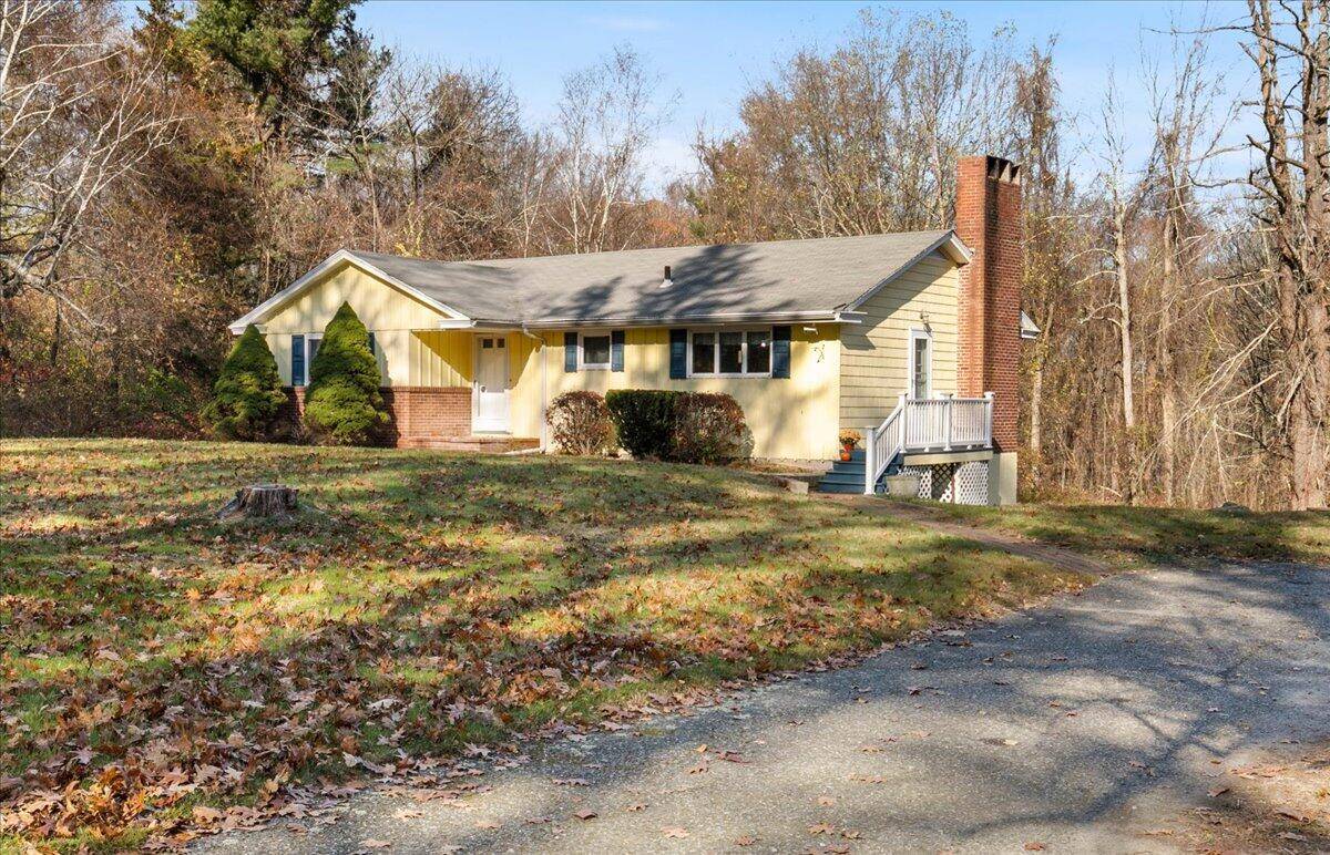 Millbury, MA 01527,30 Auburn Road