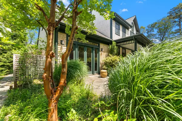 Tisbury, MA 02568,23 Crowell Lane