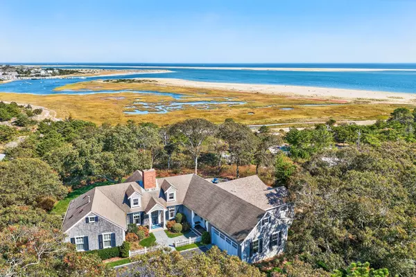 30 Tisquantum Road, Chatham, MA 02633