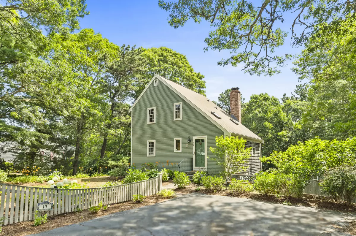 South Dennis, MA 02660,10 Devonshire Lane