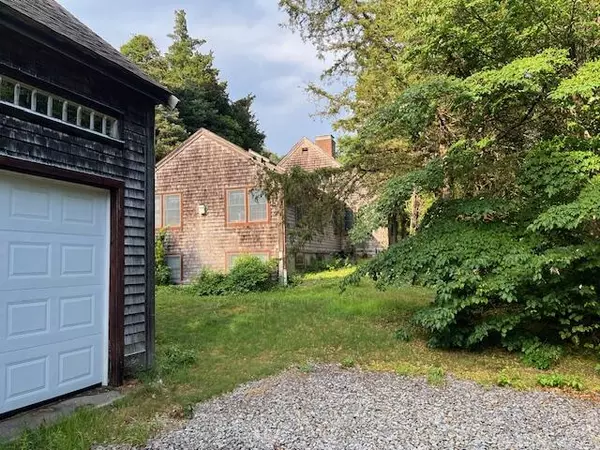 Eastham, MA 02642,10 Hemenway Court
