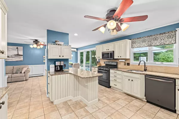 Buzzards Bay, MA 02532,171 Puritan Road