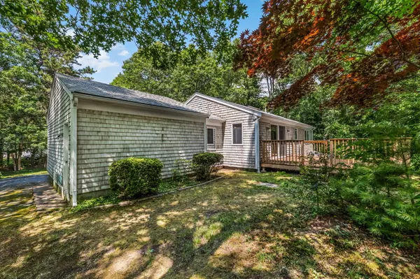 North Falmouth, MA 02556,124 Heather Lane