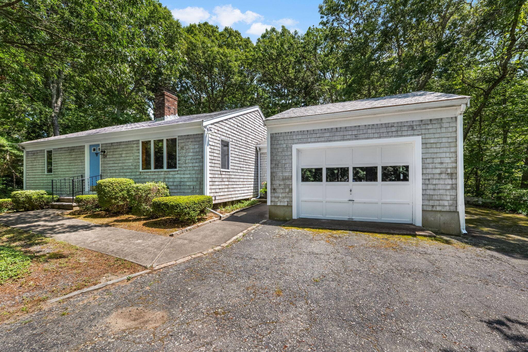 124 Heather Lane, North Falmouth, MA 02556
