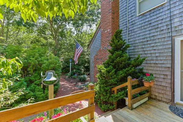 Eastham, MA 02642,10 Bradford Lane