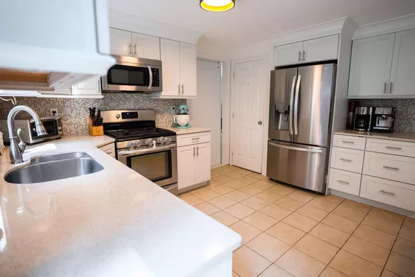 West Yarmouth, MA 02673,68 Lumberjack Trail