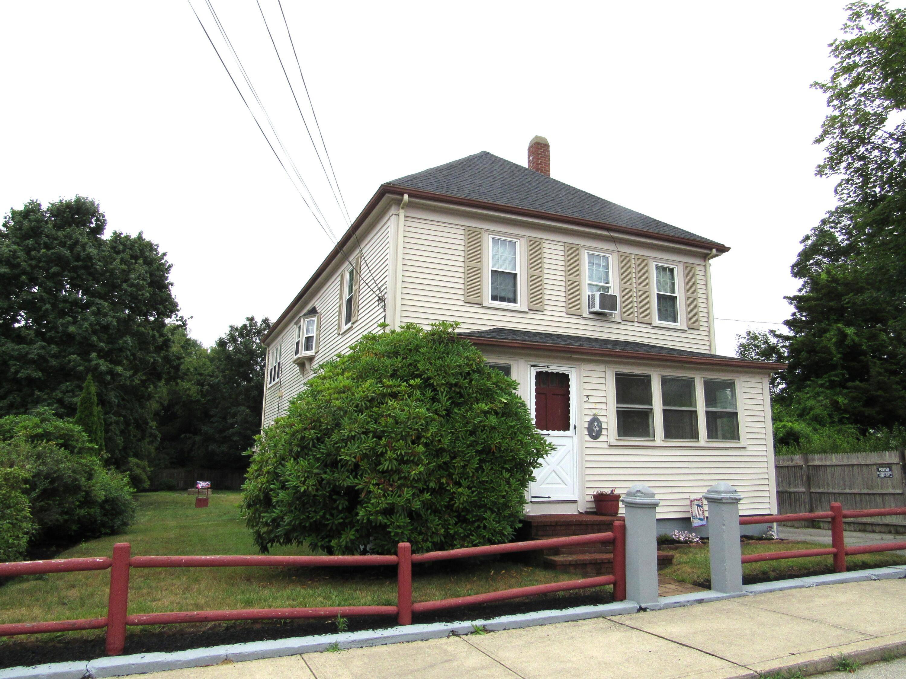 5 Cherry St Court, Plymouth, MA 02360