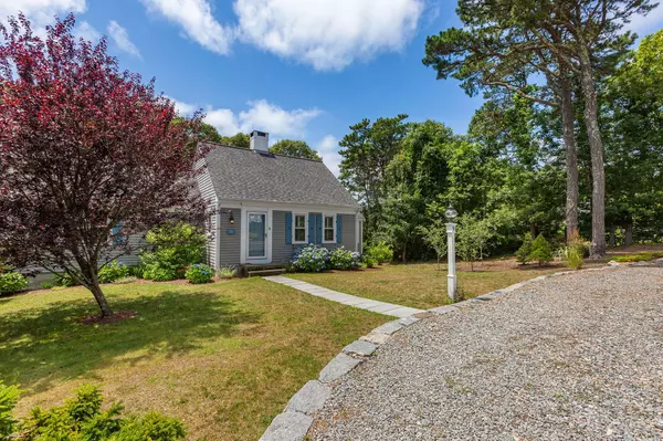 Dennis, MA 02638,9 Croft Path