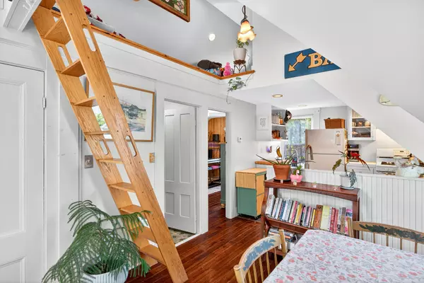 North Truro, MA 02652,4 Highland Road #C