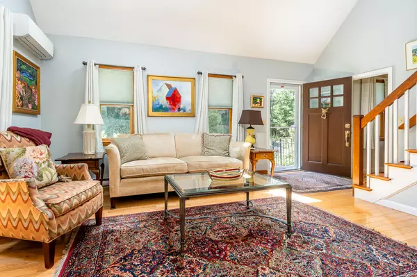 Centerville, MA 02632,82 Nobadeer Road