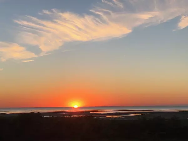 Eastham, MA 02642,10 Cartway