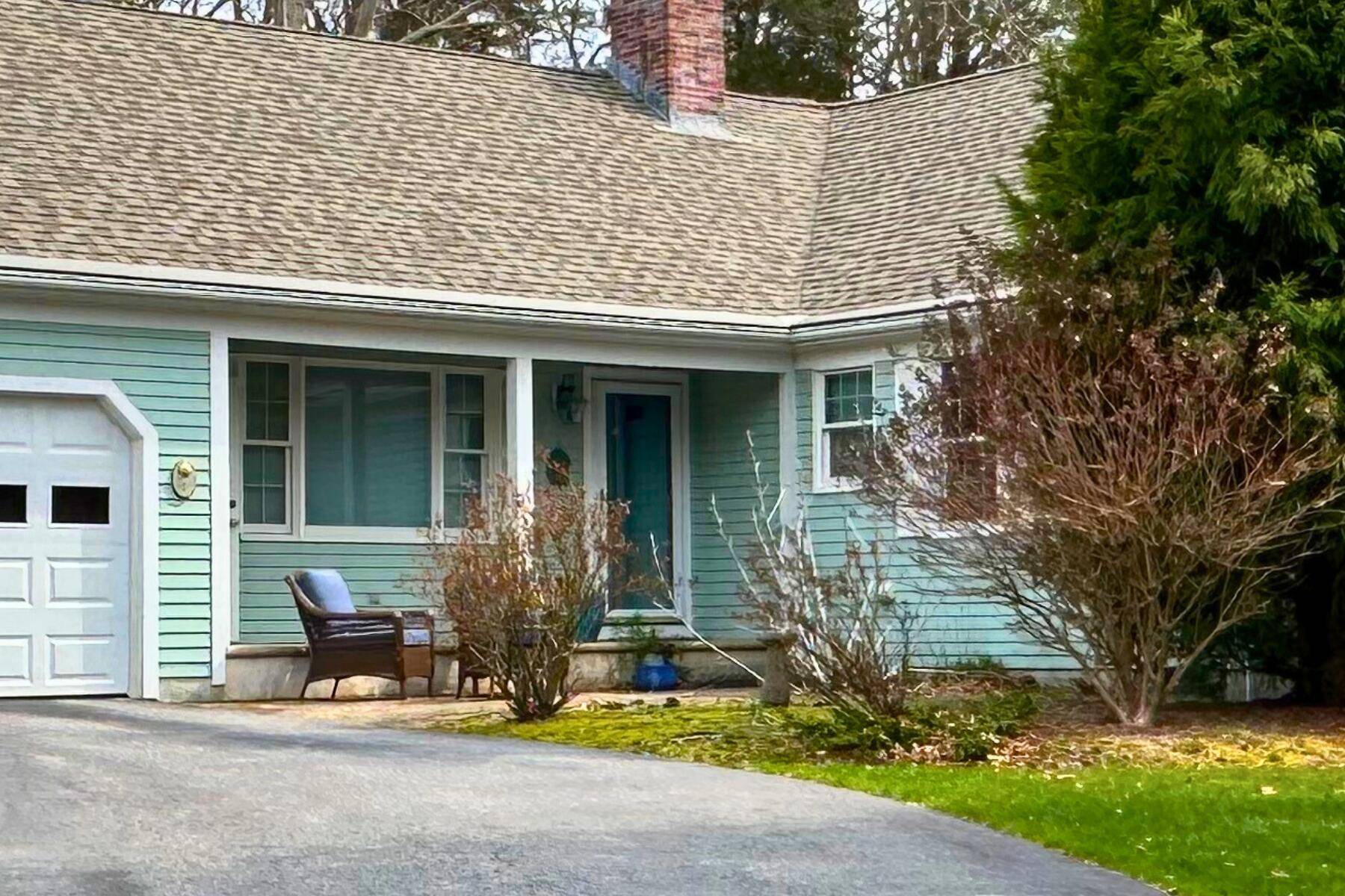 Sandwich, MA 02563,9 Coach Lane