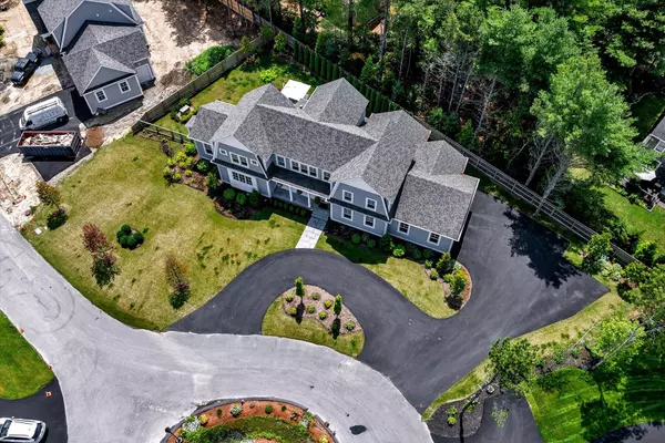 Mashpee, MA 02649,14 Willow Circle