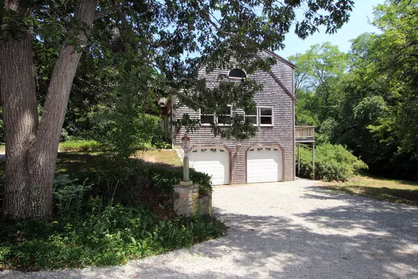 Eastham, MA 02642,495 Aspinet Road