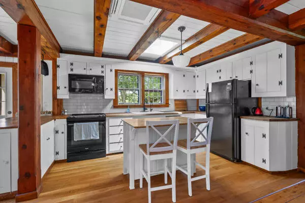 East Sandwich, MA 02537,29 Great Marsh Road