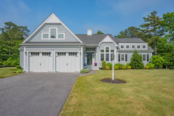 22 Camden Lane, Mashpee, MA 02649